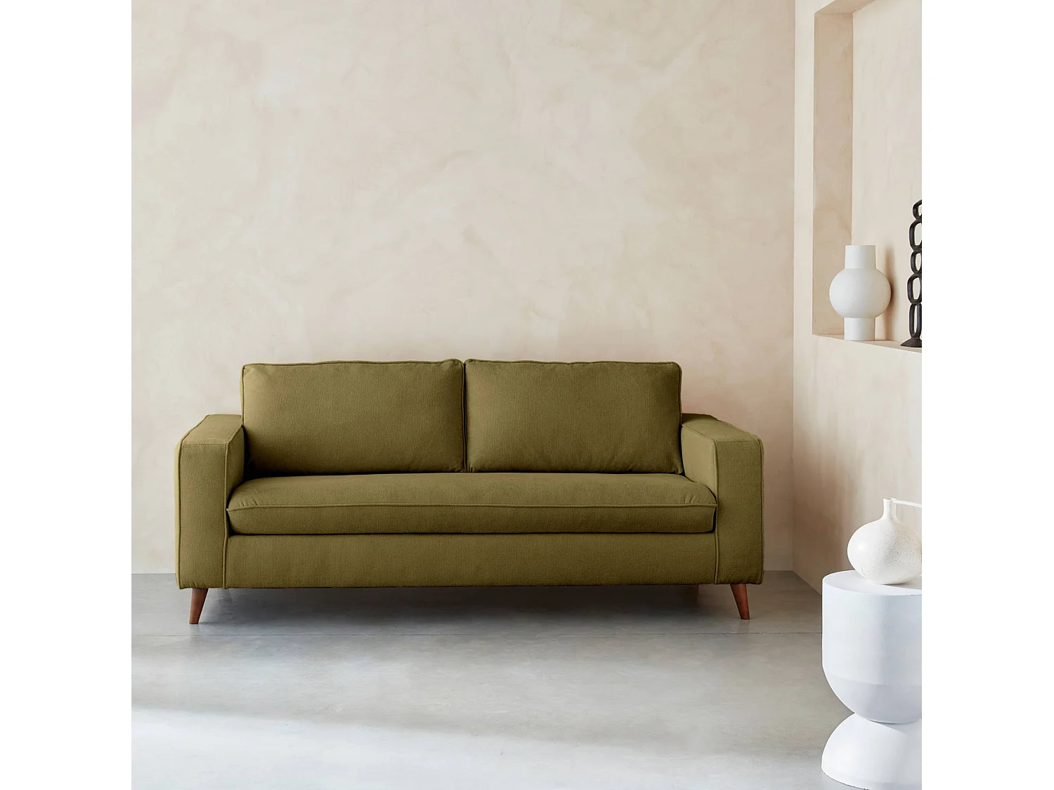 Canapé lit 3 places vert olive avec matelas 12cm d'épaisseur. fabriqué en France
