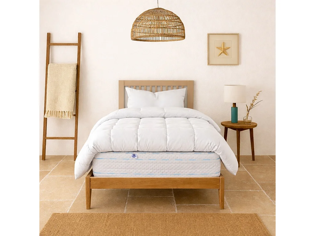 Matelas Thermotec, 22 cm, mousse haute densité, ferme, réversible + oreiller(s) + couette