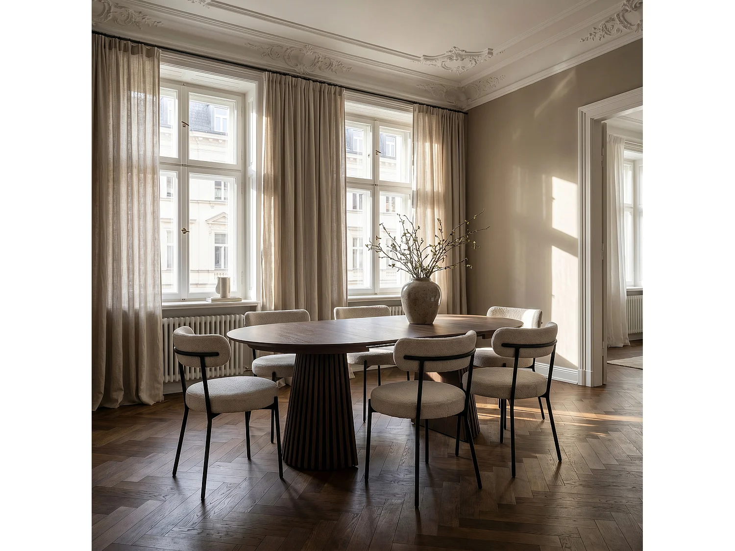 Tokyo ensemble pour salle à manger table à manger avec 2 rallonges Ø120x120-160-200 cm smoked et 6 chaises bouclé blanc.