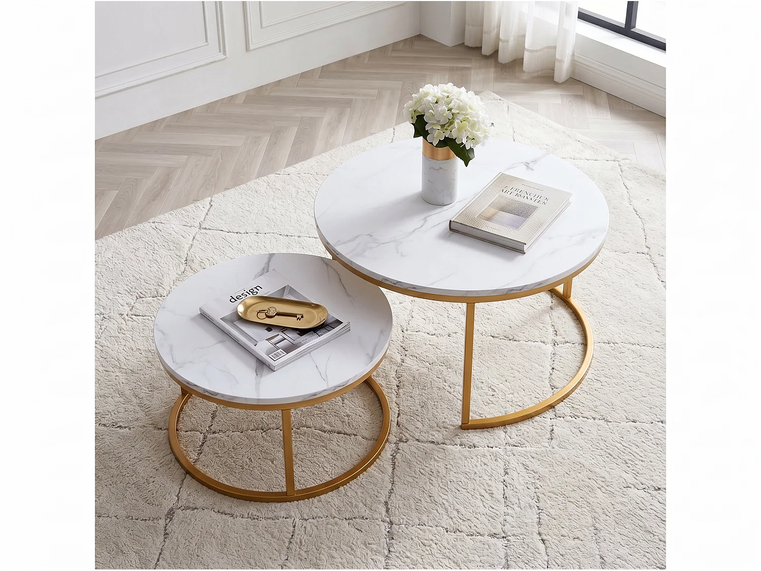 Lot de 2 tables basses gigognes rondes effet marbre, table basse avec structure métal doré, tables salon design moderne