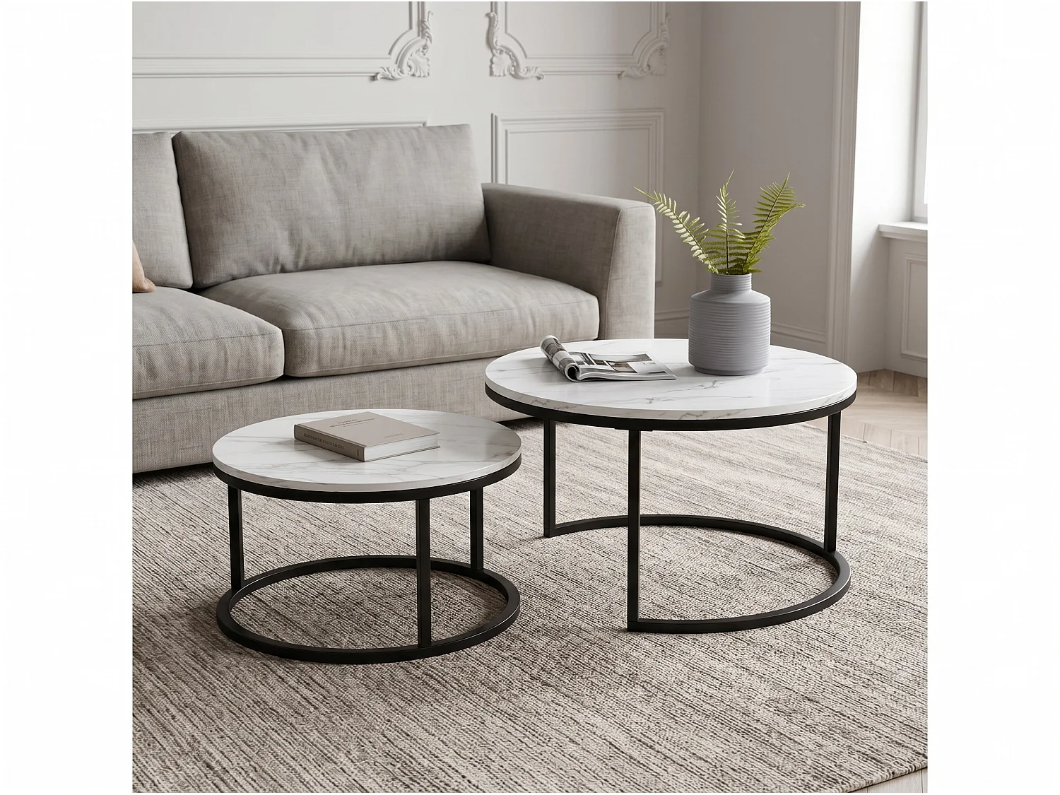 Lot de 2 tables basses gigognes rondes effet marbre, table basse avec structure métal doré, tables salon design moderne