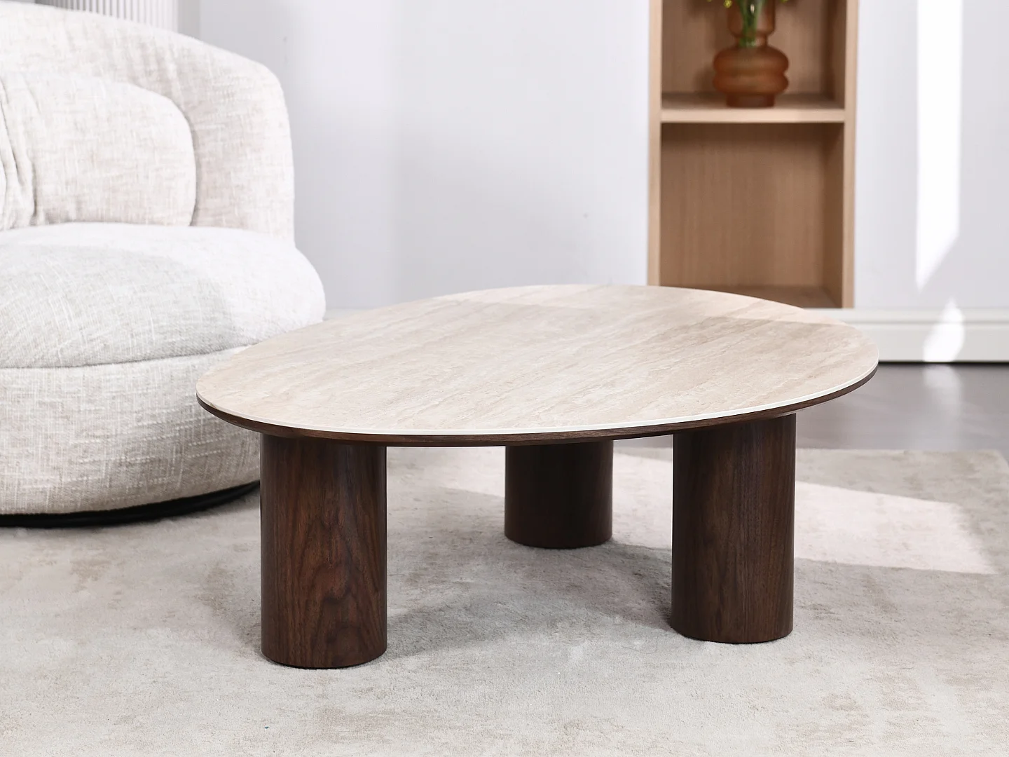 Table basse Dona - Bois naturel avec plateau en céramique finition travertin 110 cm - Homeluxury