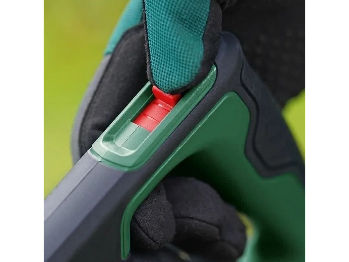 Souffleur de feuilles sans fil Bosch - UniversalLeafBlower 18V-130 - 06008A0600