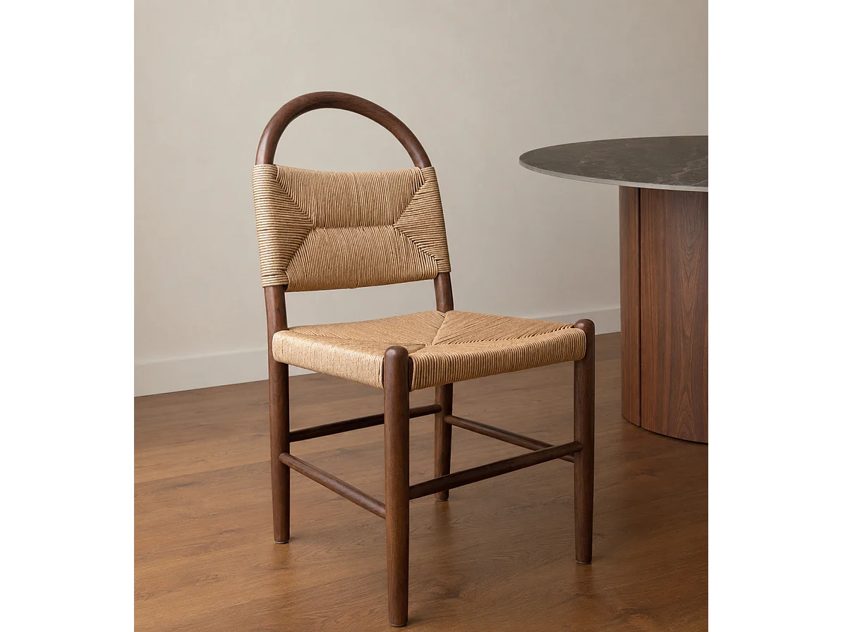 Lot de 4 chaises en bois de frêne couleur noyer avec assise tressée