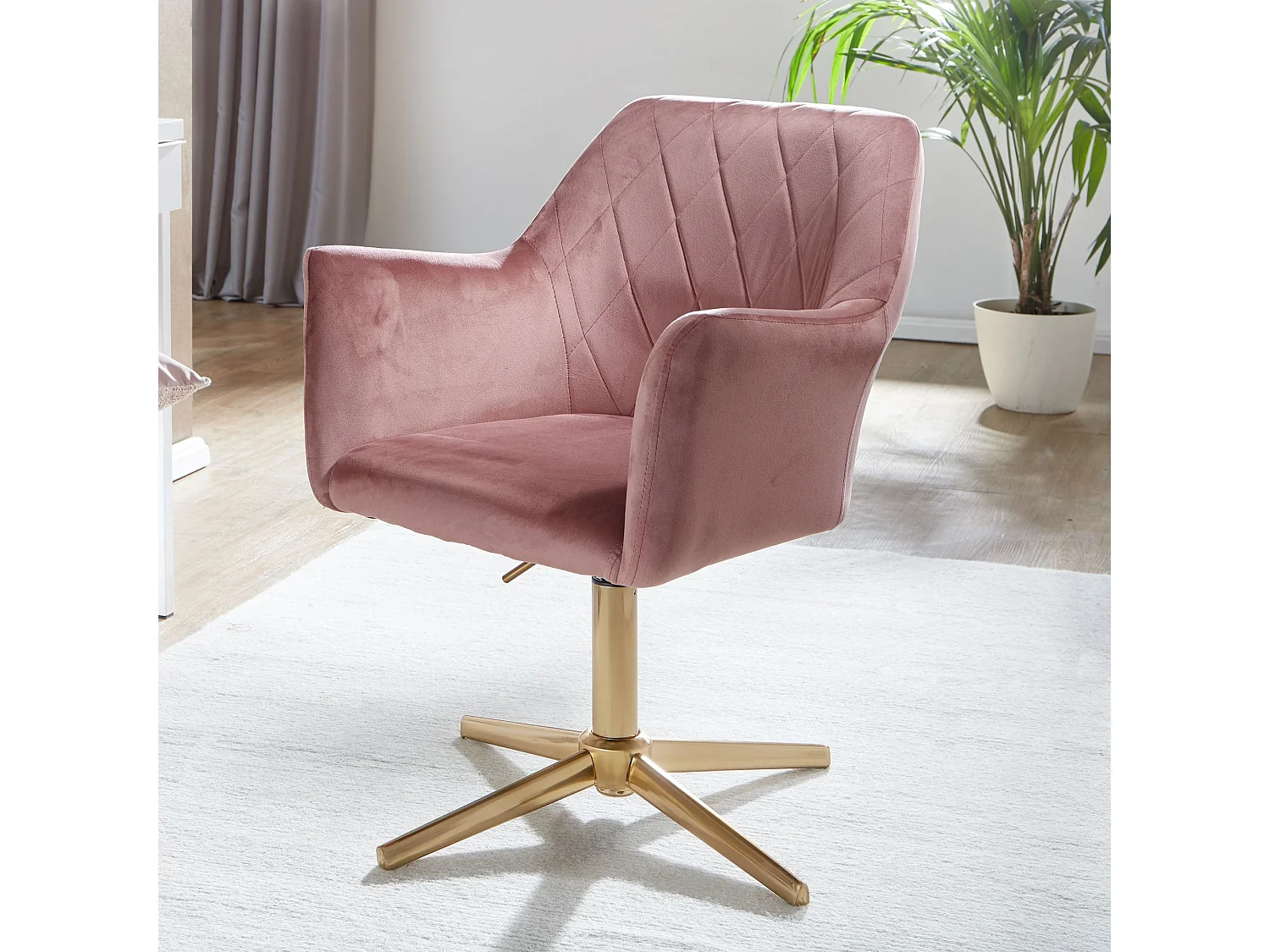 Chaise de bureau en velours rose, design pivotant avec