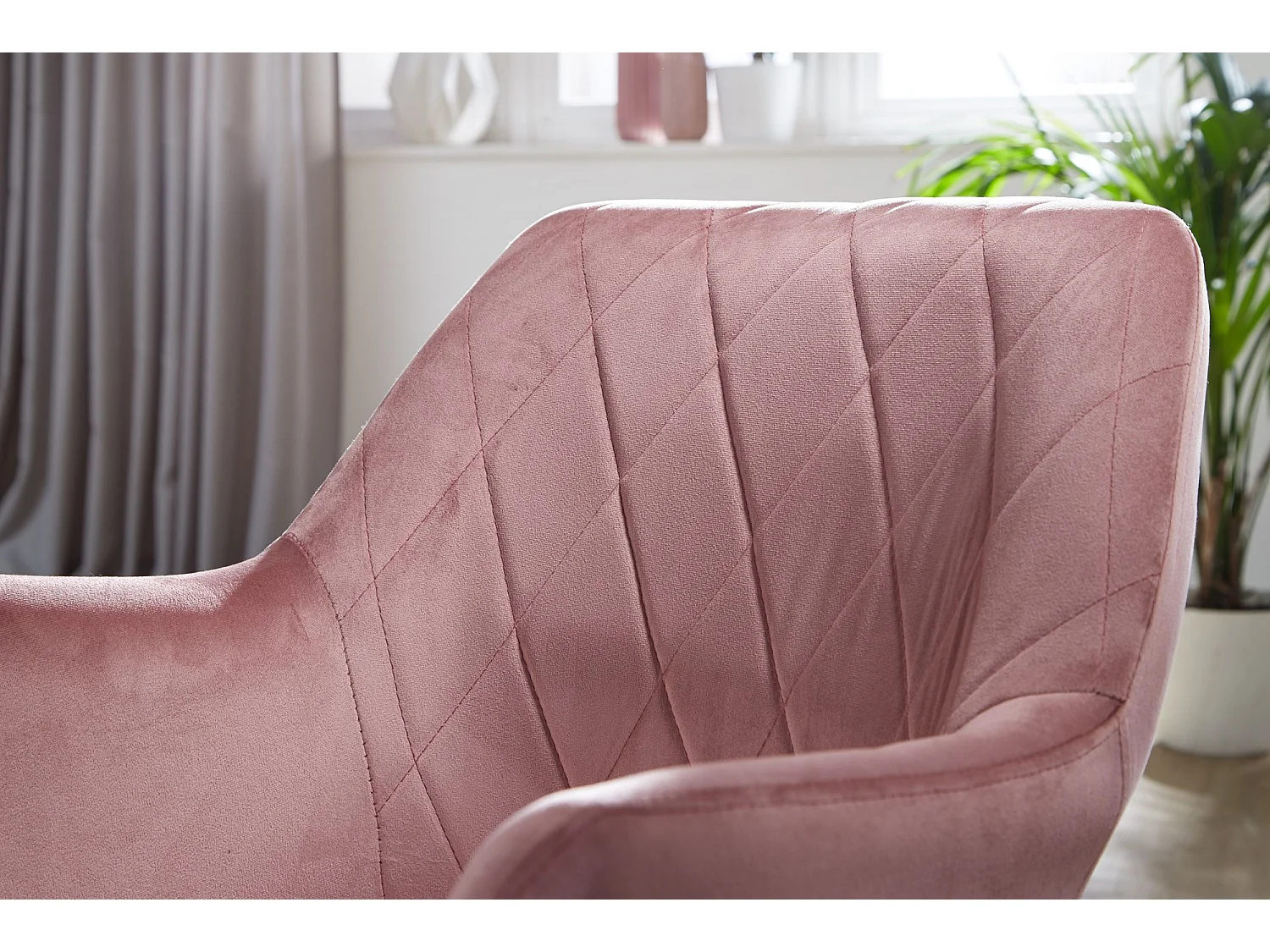 Chaise de bureau en velours rose, design pivotant avec