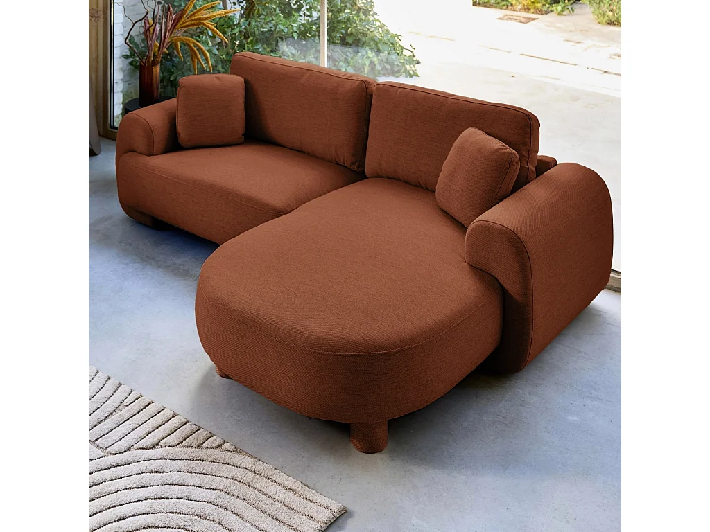 Canapé d'angle droite 3 places tissu terracotta. pieds ronds L 231 x P 160 / 88 cm - Zenio