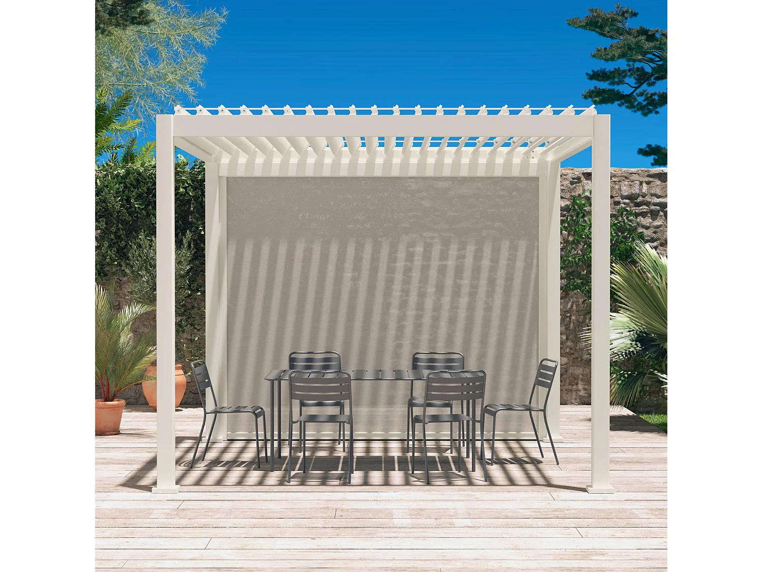 Pérgola bioclimática 3x4m + toldo vertical de 3m beige