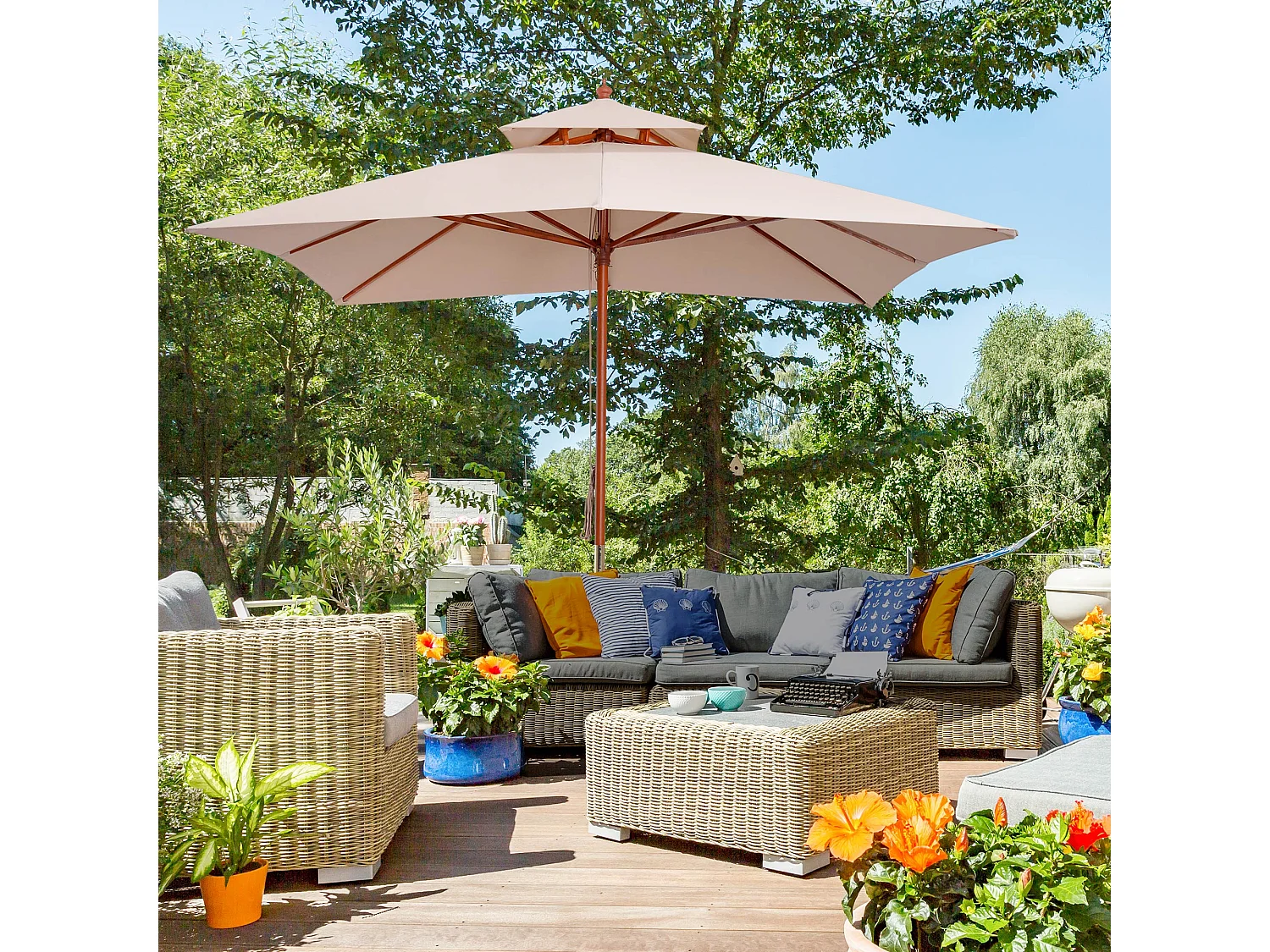 Ombrellone da giardino 3x3m a 8 stecche copertura a 2 livelli