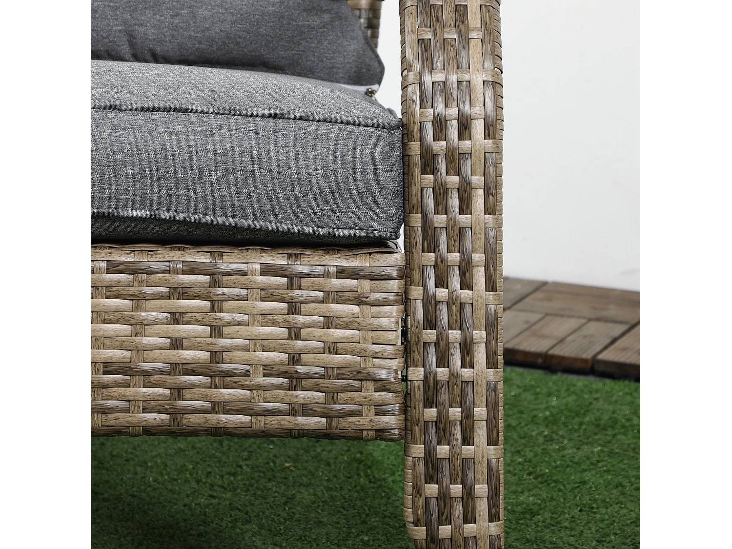 Sedia da giardino adironrack con braccioli cuscini in rattan