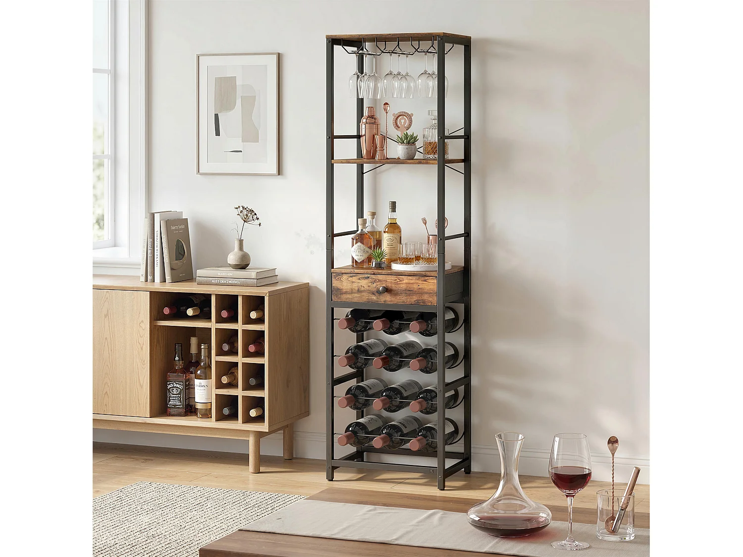 Mobile bar industriale con portabottiglie in legno marrone rustico