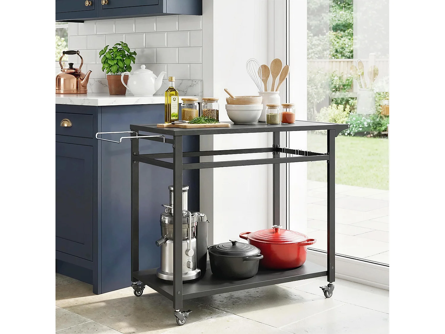 Carrello per barbecue con 2 ripiani in metallo nero
