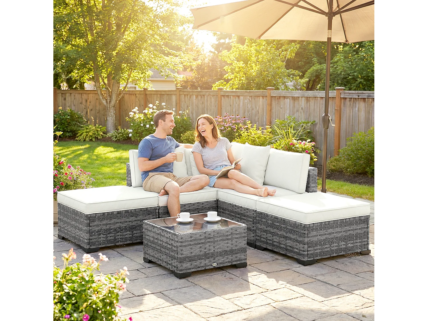 Mobili da giardino 6pz con divano tavolo cuscini grigio