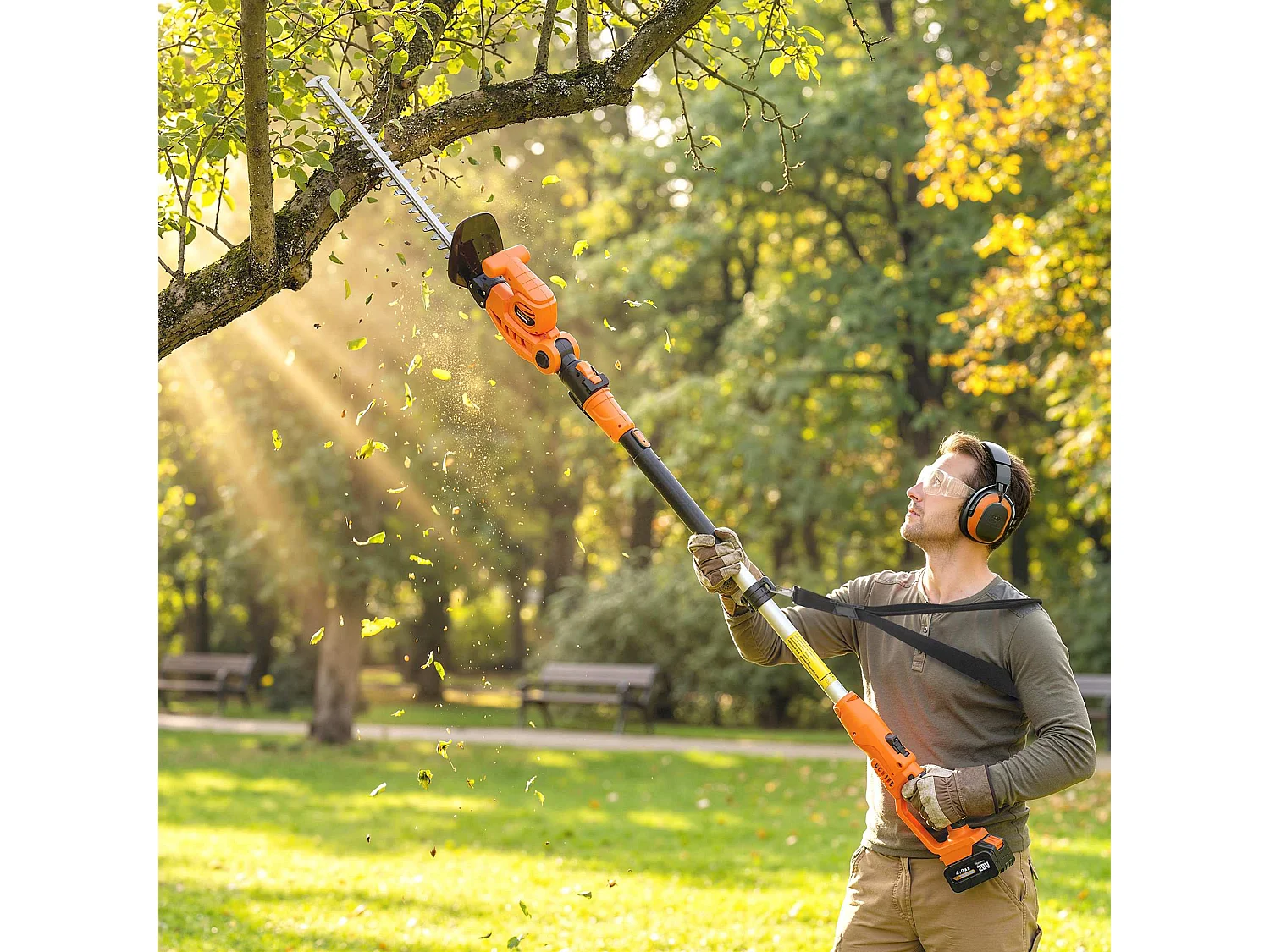 Tagliasiepi telescopico a batteria 18v in alluminio arancione