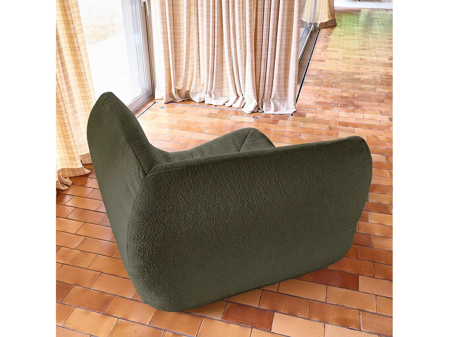 Sillón esquinero de borreguito texturizado verde kaki
