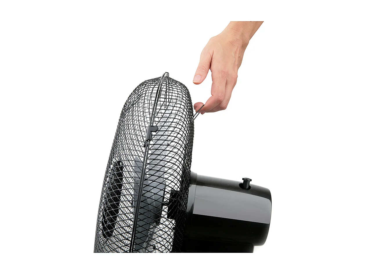 Black & Decker BXEFP41E Ventilatore a piantana Nero