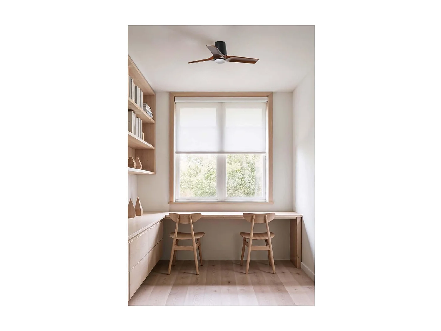 HEYWOOD TUB S, Ventilateur de baignoire corps noir, pales en noyer et éclairage, Faro Barcelona