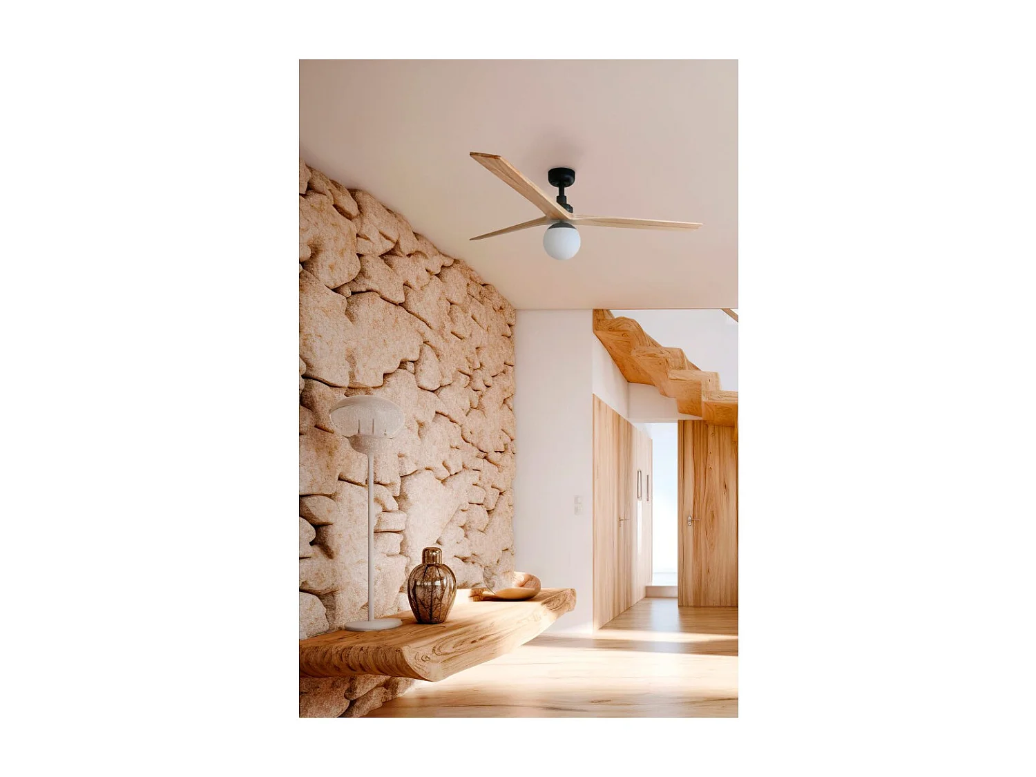 KLIM M Ventilateur avec éclairage, corps noir, pales en chêne clair, Faro Barcelona