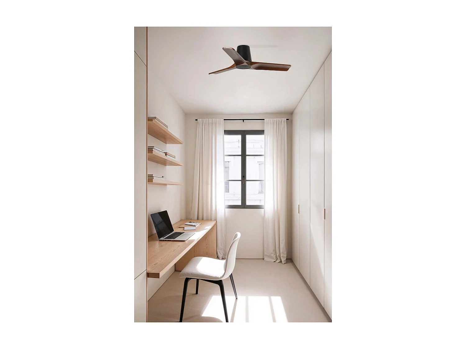 HEYWOOD TUB S, Ventilateur de baignoire corps noir, pales en noyer et éclairage, Faro Barcelona