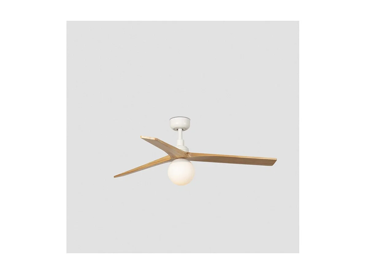 KLIM M Ventilateur avec éclairage, corps blanc, pales en chêne clair, Faro Barcelona