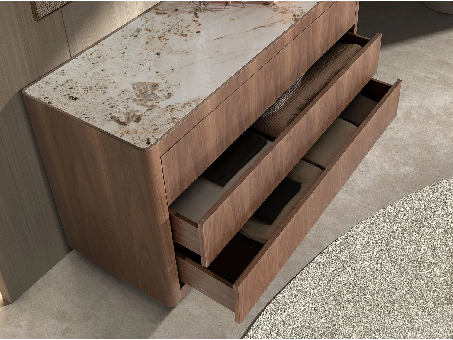 Commode en noyer, acier poli doré et plateau en marbre céramique