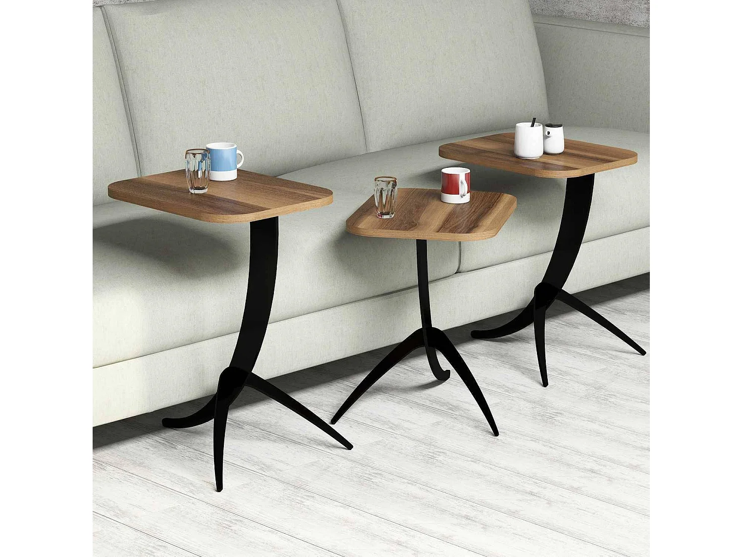 Modernt Nesting-bord set i valnöt - Stilfullt och funktionellt trio för samtida utrymmen