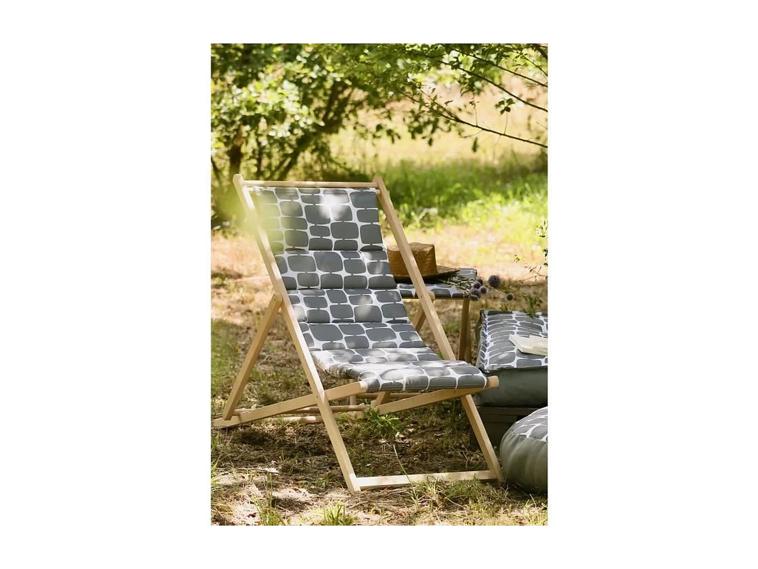 Gewatteerde Futuristische Chilienne Lounger - Hêtre FSC Frame - Waterafstotende Stof - Grijs