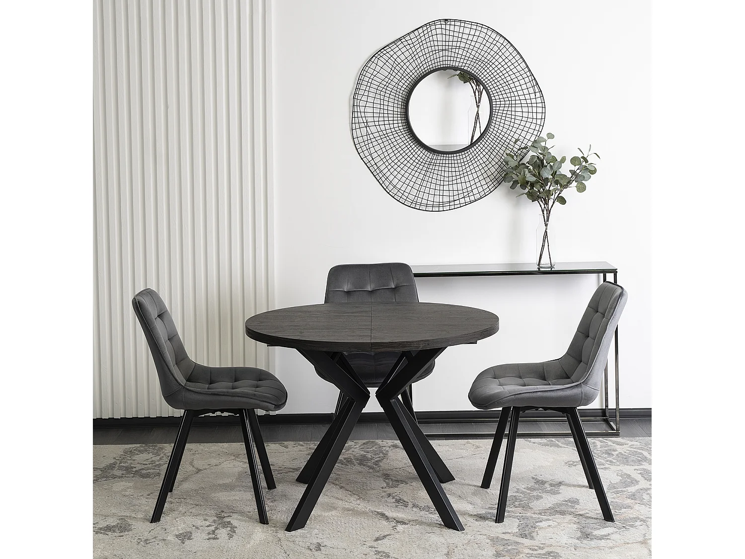 Table extensible LUKAS mesurant 100 à 250 cm en noir avec des pieds en noir