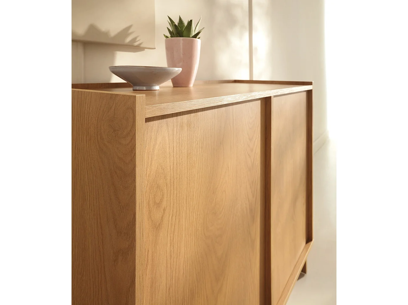 Sideboard / Kommode SUNA 98 cm - Karamell Eiche und Push-to-Open-System