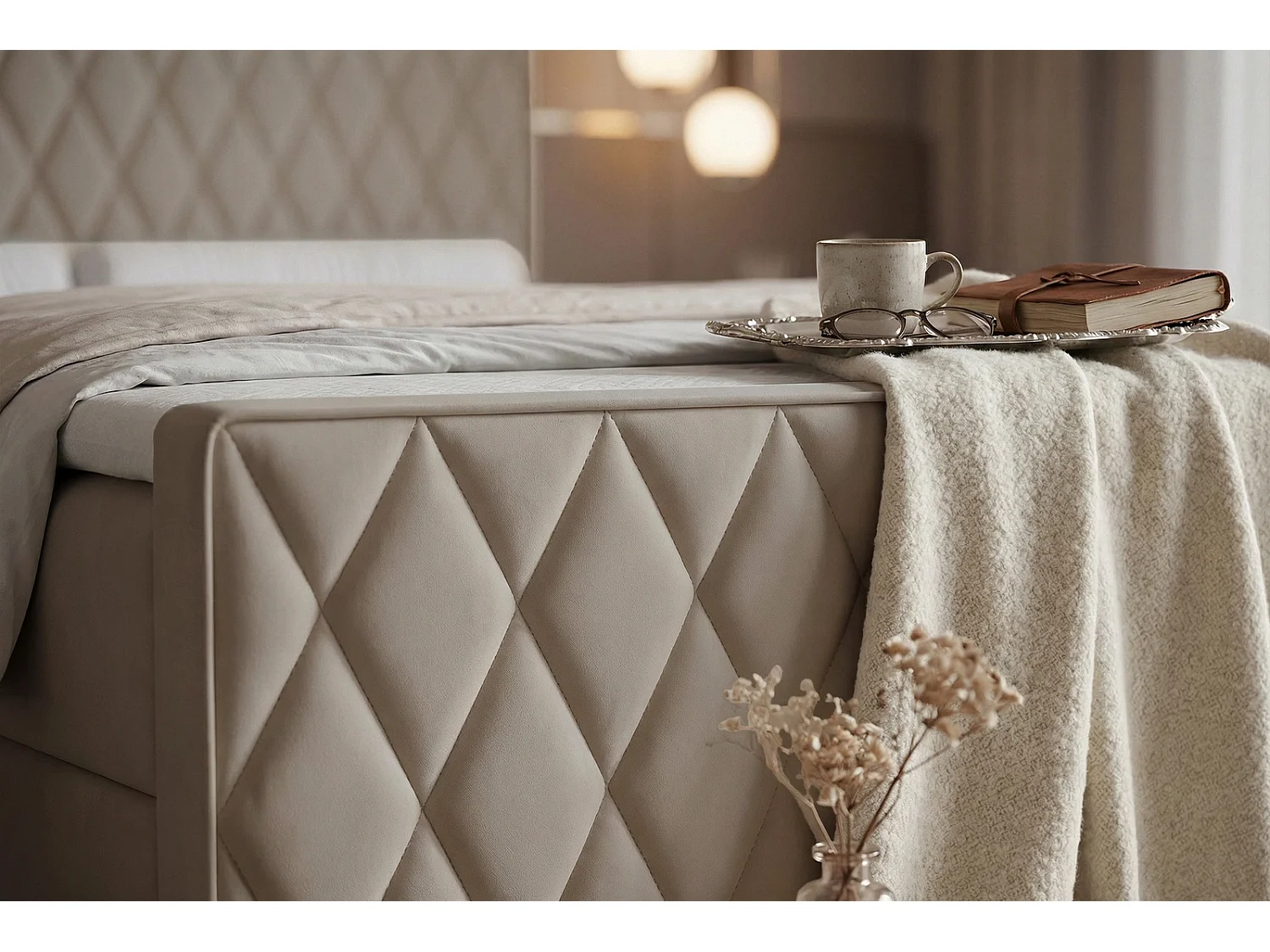 Lit Boxspring PONTI III 140x200 cm avec Coffre, Matelas et Matelassage Losanges - Beige Chaud (Velours)