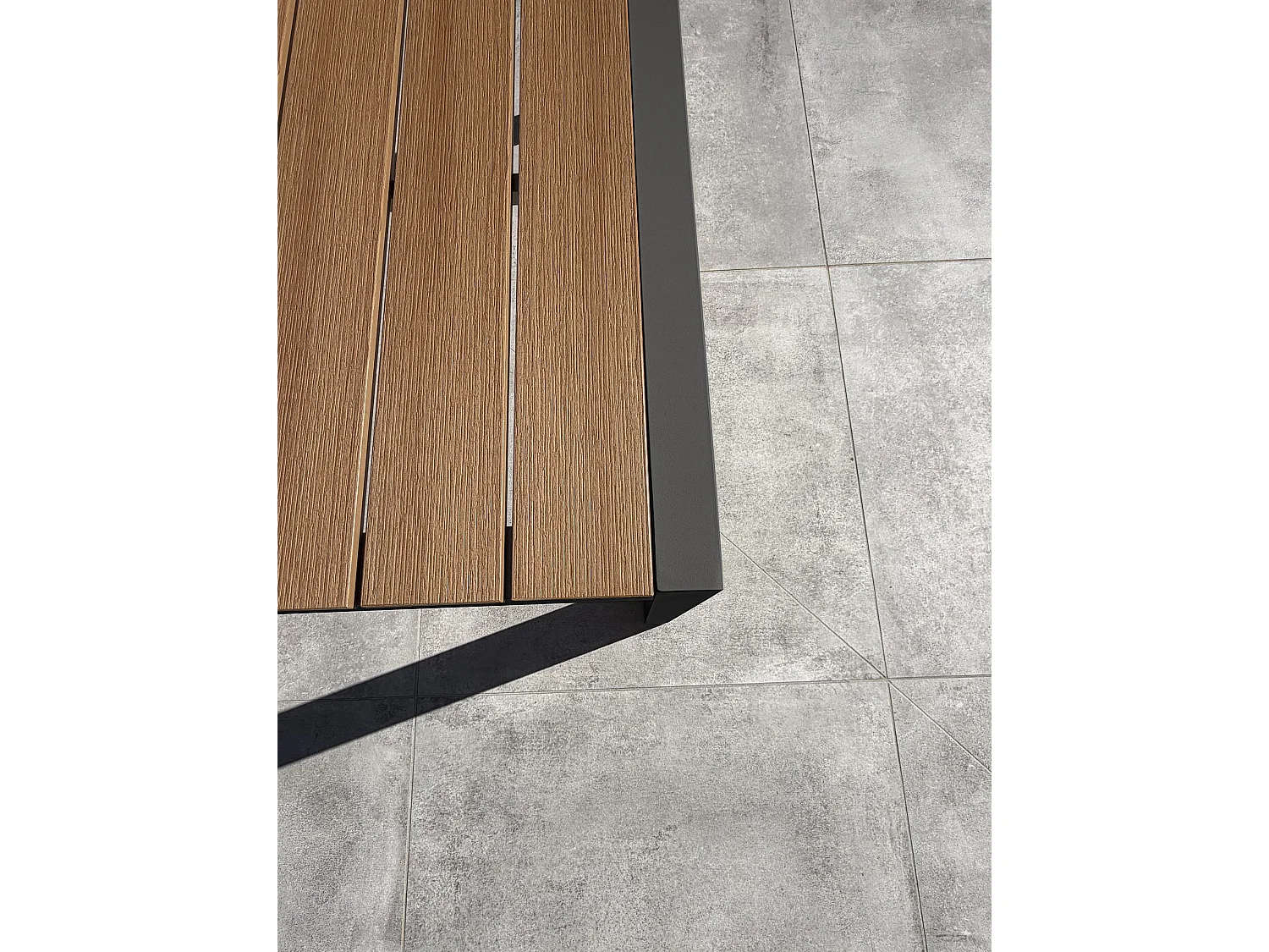 Table de jardin en alu plateau polywood aspect bois - Gris anthracite - TONGA