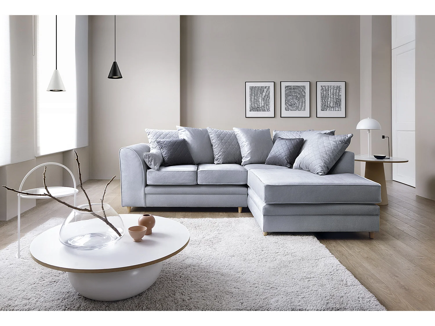 Chicago Velvet Right Facing Corner Sofa in Silver Blue