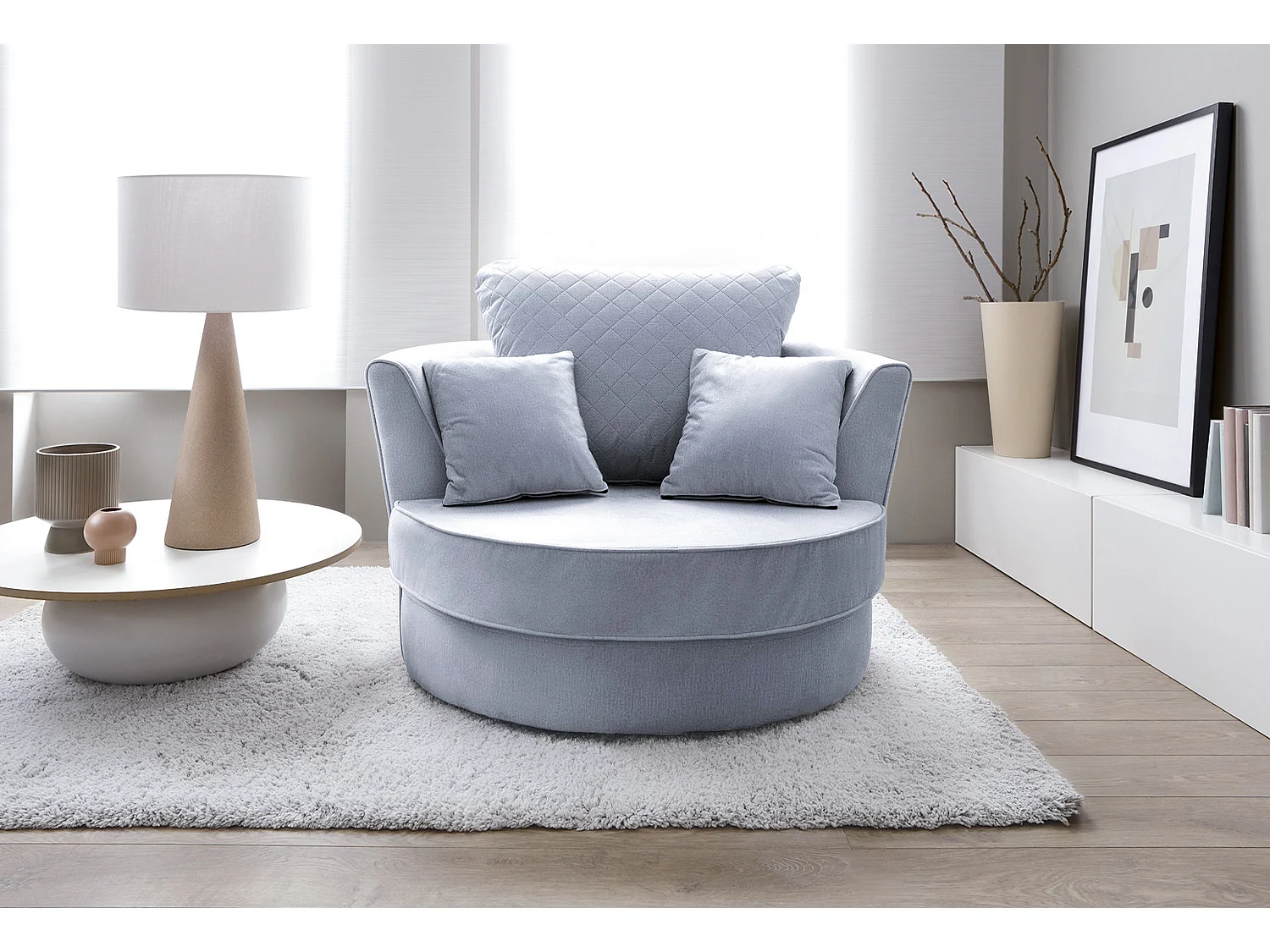 Chicago Velvet Swivel Chair in Silver Blue
