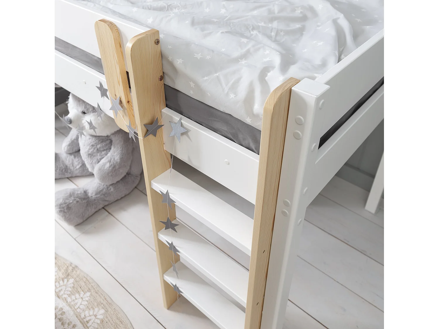 Noa & Nani Una Midsleeper Cabin Bed in White