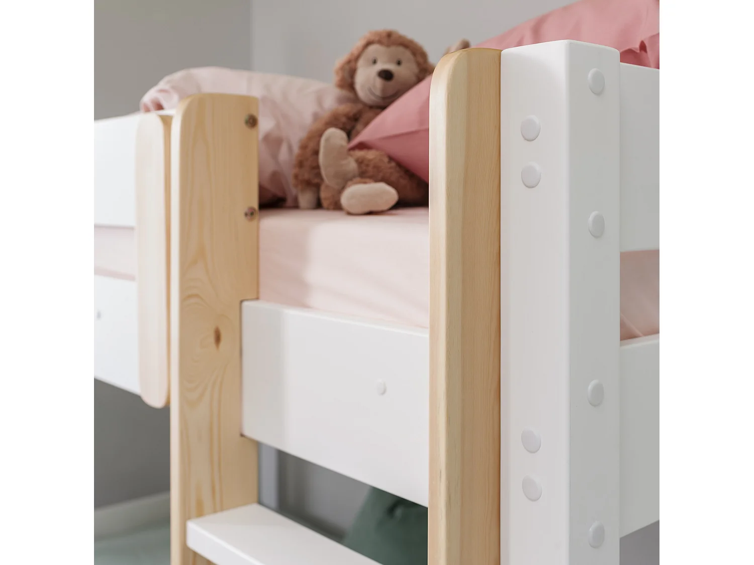 Noa & Nani Una Midsleeper Cabin Bed in White
