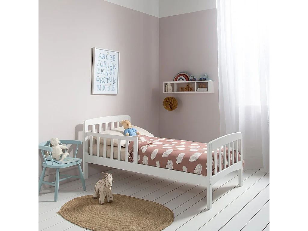 Noa & Nani Juni Toddler Bed Solid Wood in White