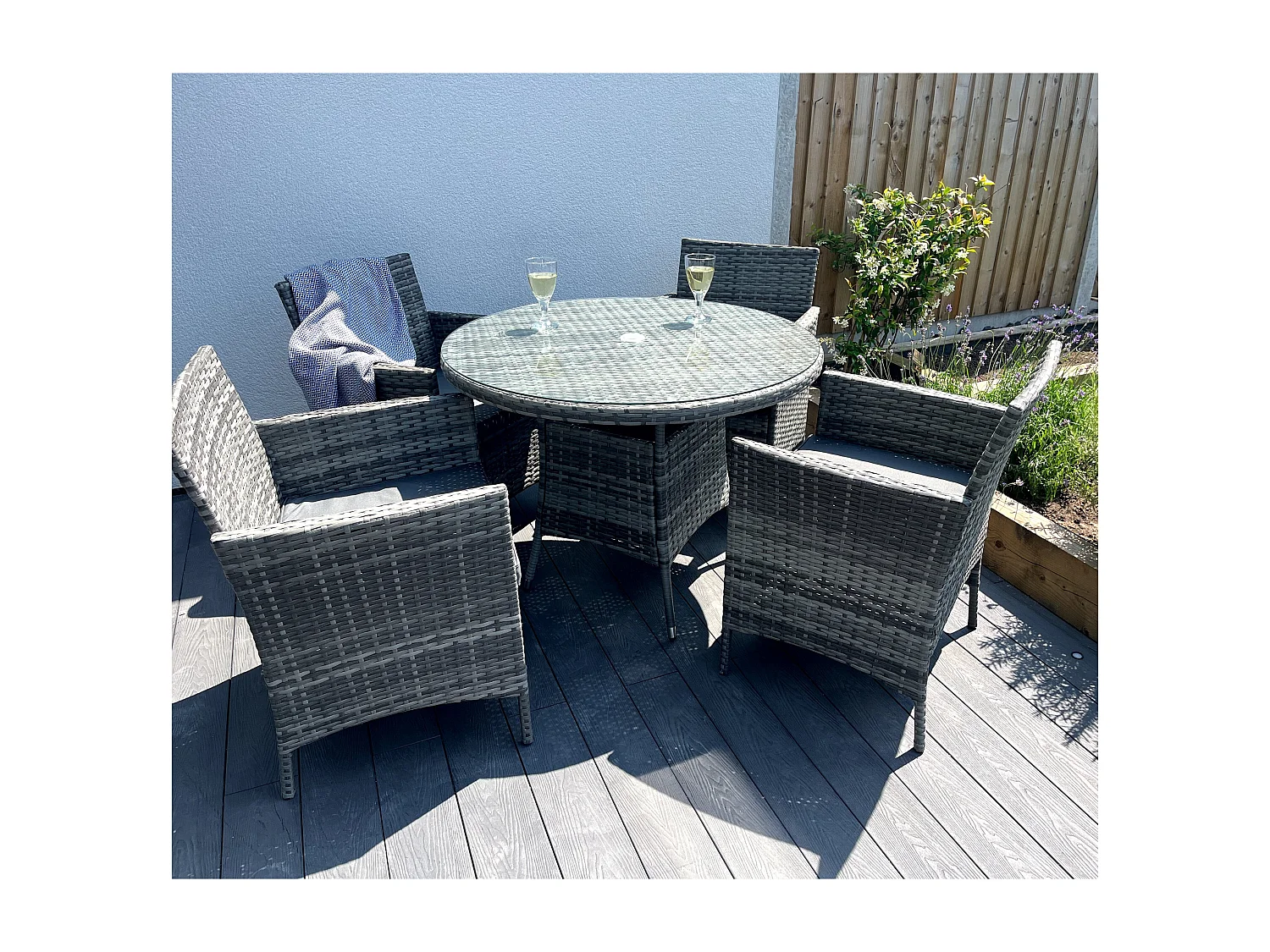 Amazon 5-Piece Rattan Wicker Relaxed Garden Dining Set