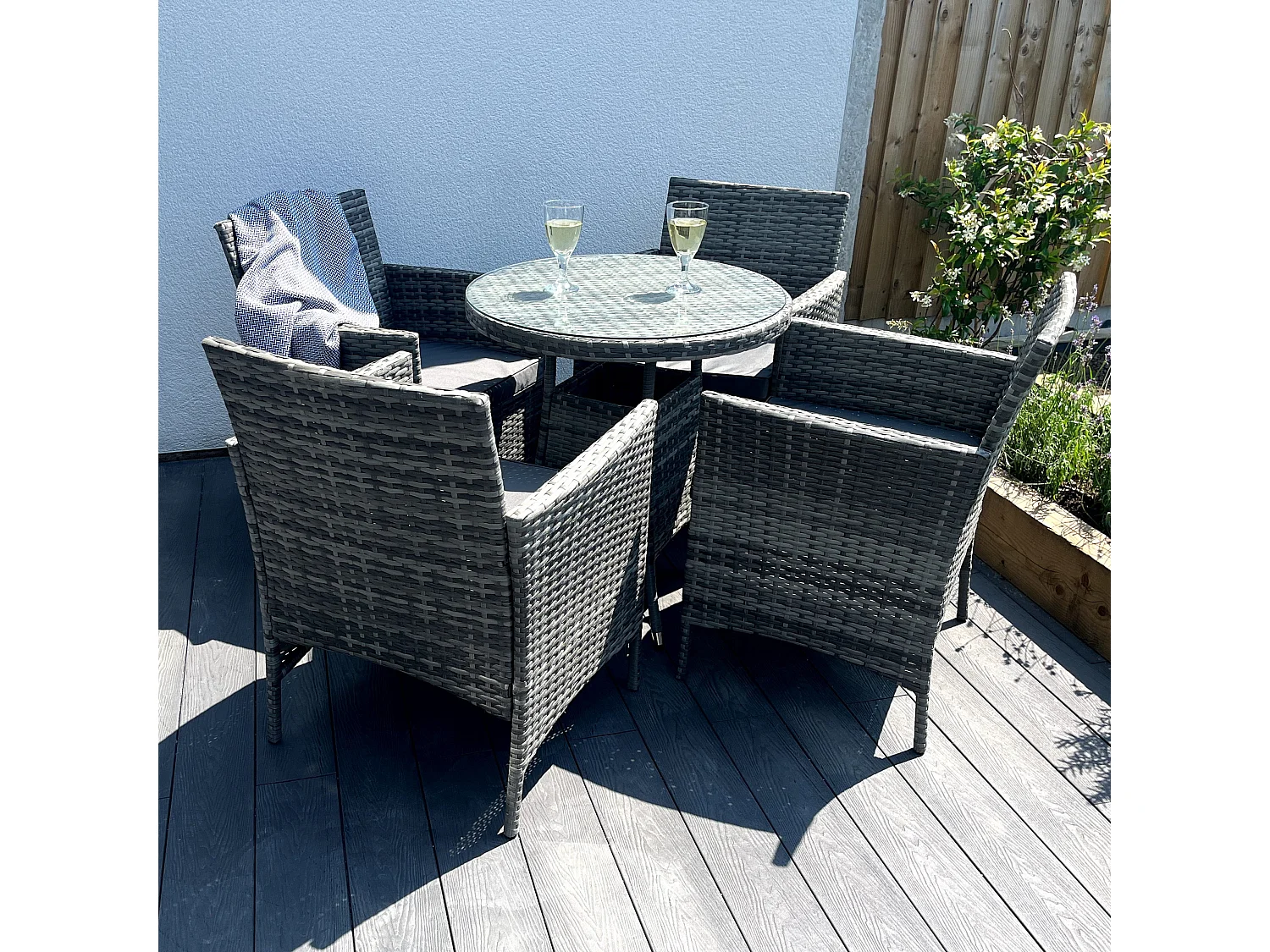 Amazon 5-Piece Rattan Wicker Relaxed Garden Dining Set