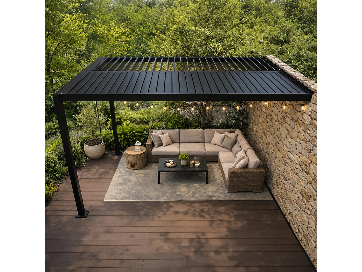 Pergola bioclimatique 4x3m adossée en aluminium noir SIFNOS