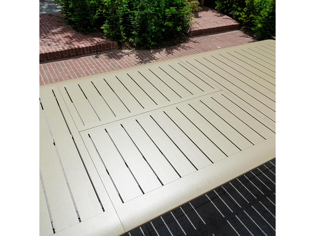 Table extensible de jardin 6/10p avec système papillon en aluminium Kaki clair HAVANA