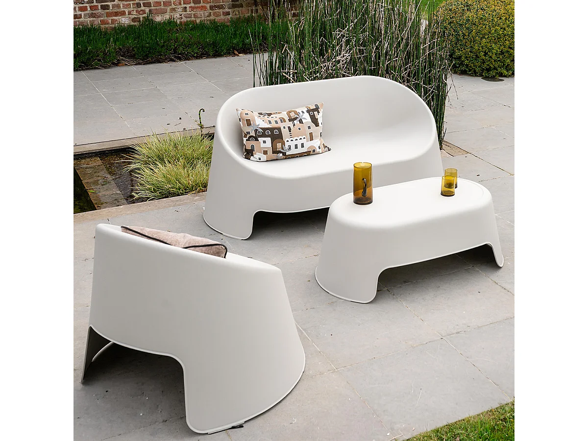 Table basse de jardin en résine beige BARBARA