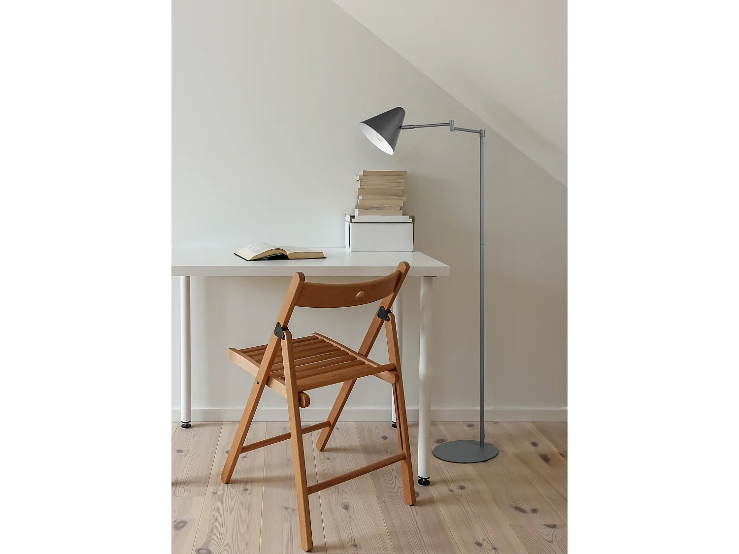 Lampadaire en métal articulé COSIMA