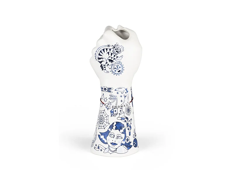 Vase design main levée tatouée - Matters