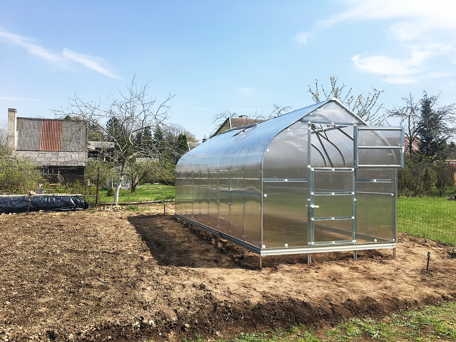 Invernadero de jardín KLASIKA Standart 5m2, 2,5m x 2m, 6 mm con revestimiento de policarbonato (Con 1 techo de apertura automática)