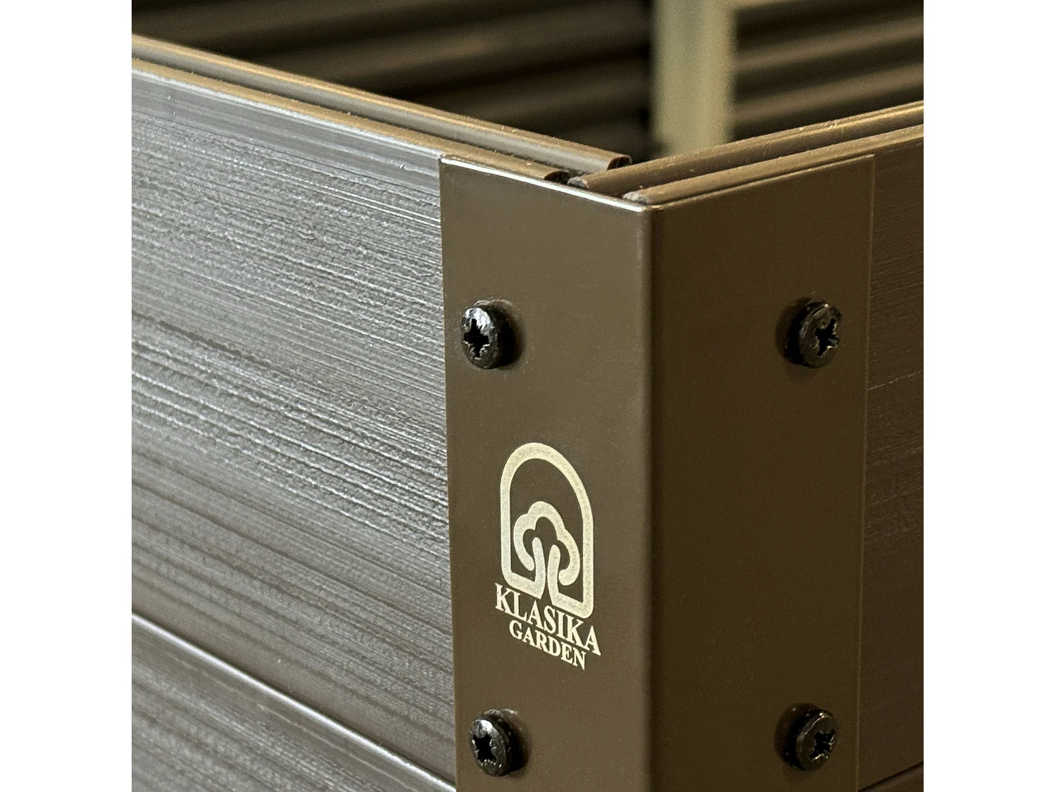 Erhöhter GPPS KLASIKA WOODLOOK Pflanzkübel, Braun 150x75x30, UV-beständig, Recycelbar, Stabil