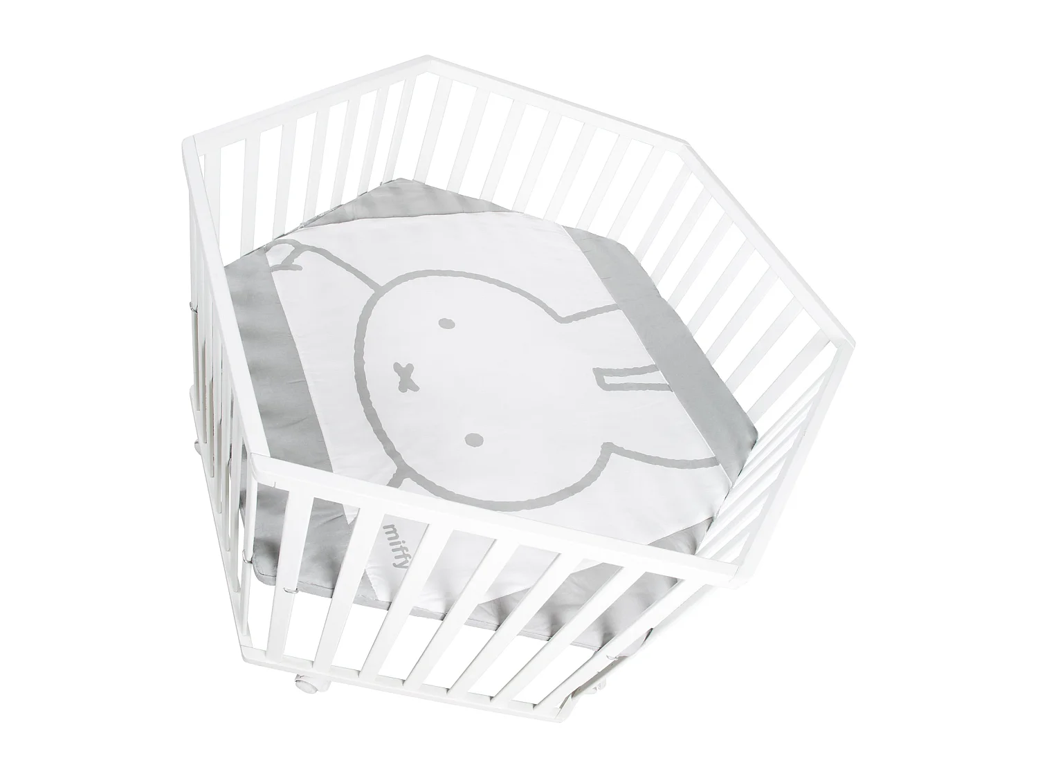 Parque de juegos de madera Miffy blanco de 6 lados con inserción textil - Altura ajustable y ruedas con freno