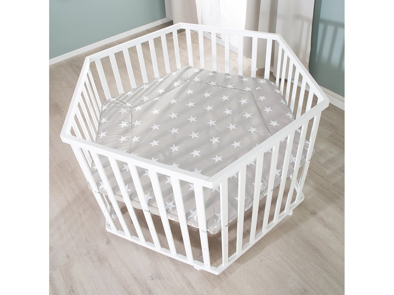 Parque de juegos de madera de 6 lados Little Stars con altura ajustable y ruedas