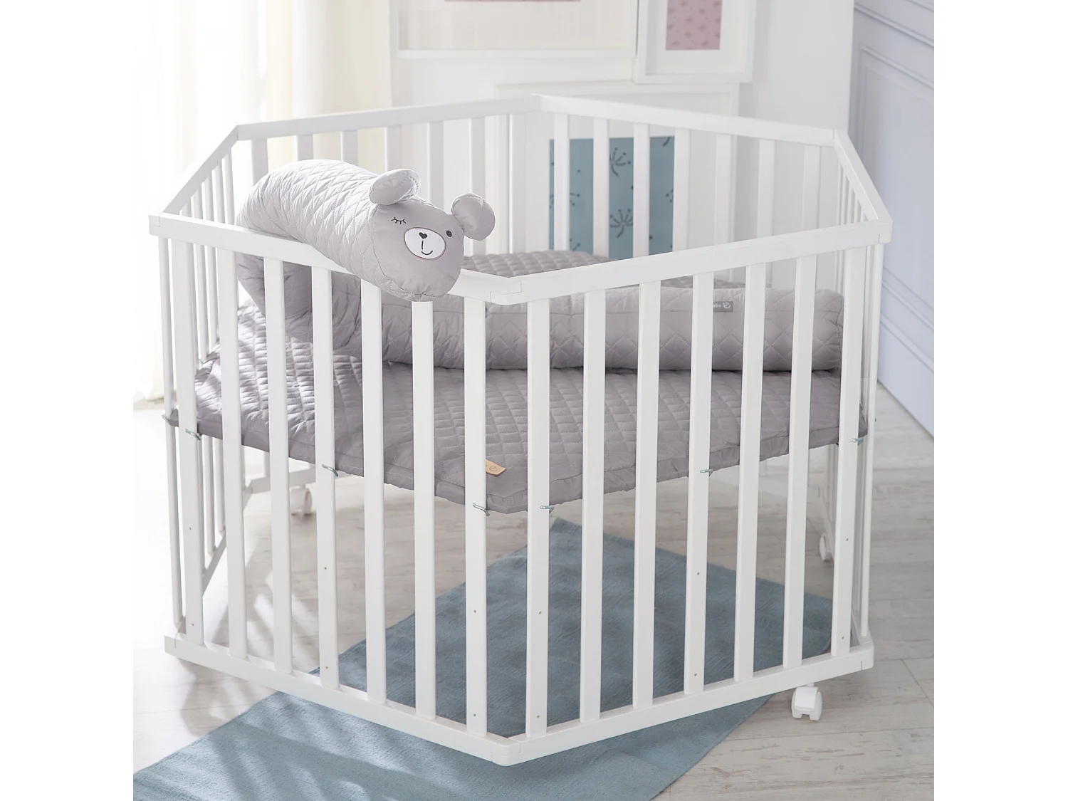 Parc Bébé Blanc 6 Côtés roba Style avec Rembourrage Gris Doux et Design Tendance