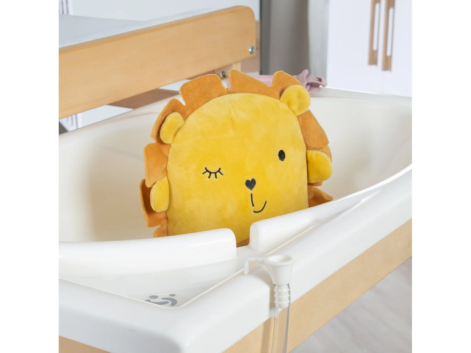 Mesa para Cambiar Pañales de Bebé Roba Extensible con Bañera y Almacenamiento - Roble Claro