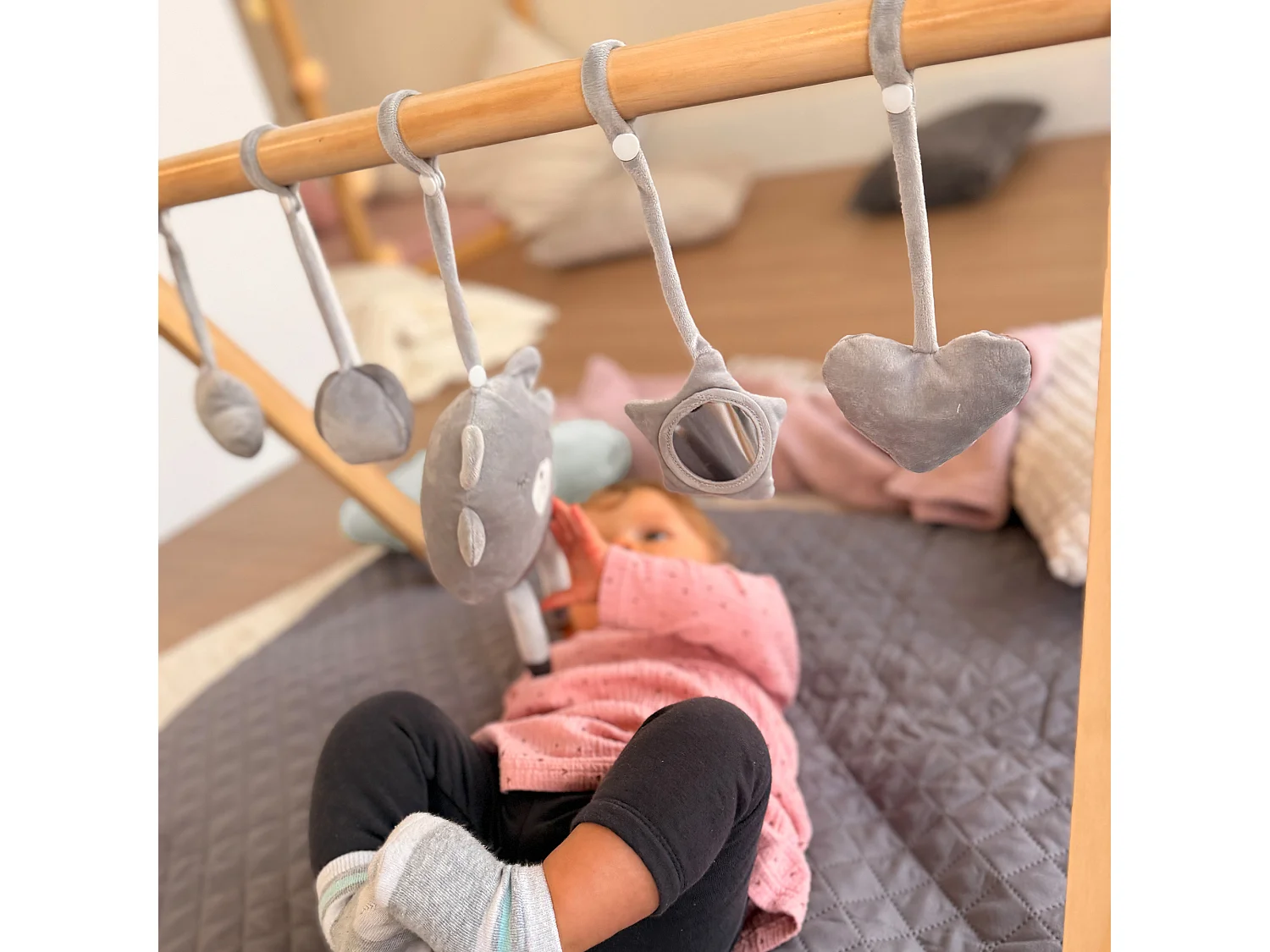 Montessori Wooden Baby Gym par roba - Jouet éducatif pour le développement et le jeu
